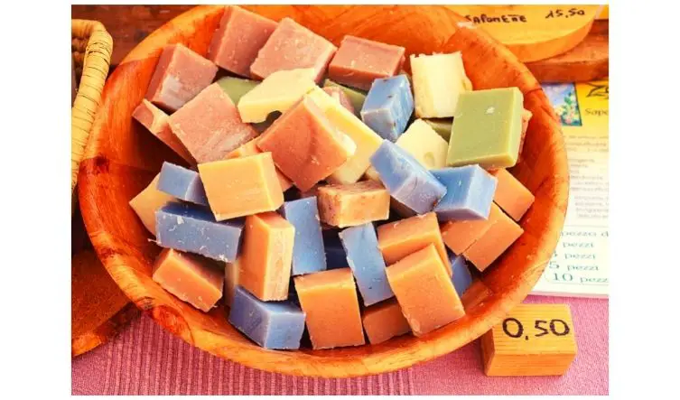 Can you use mica powder to color soap